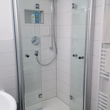 Holli- Kleine, Modern Renovierte Altbauwohnung Appartement Dornhan