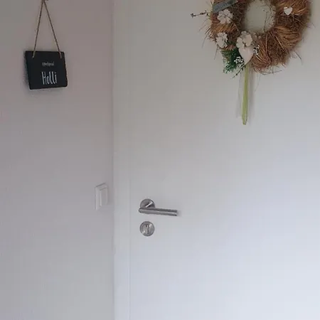 Holli- Kleine, Modern Renovierte Altbauwohnung